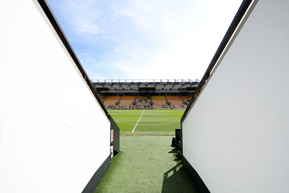 Gallery | Norwich City v Swansea City