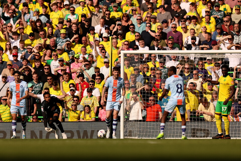 Gallery | Norwich City v Swansea City