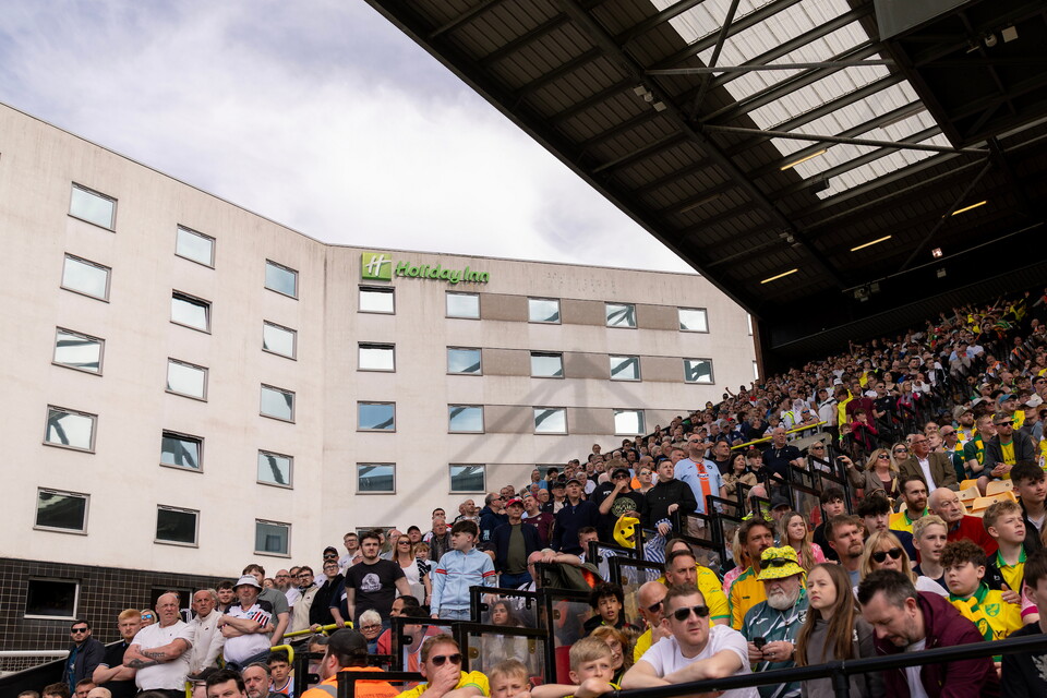 Fan gallery | Norwich City v Swansea City