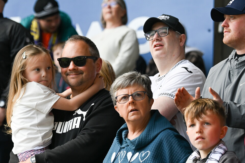 FAN GALLERY | CHARLTON