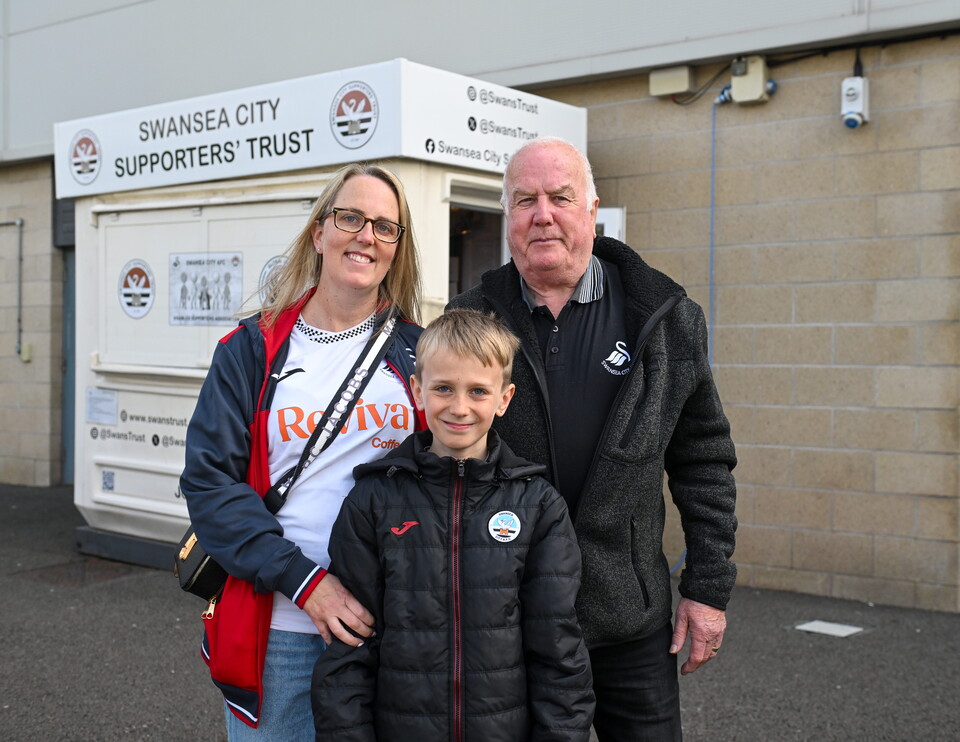 FAN GALLERY | CHARLTON