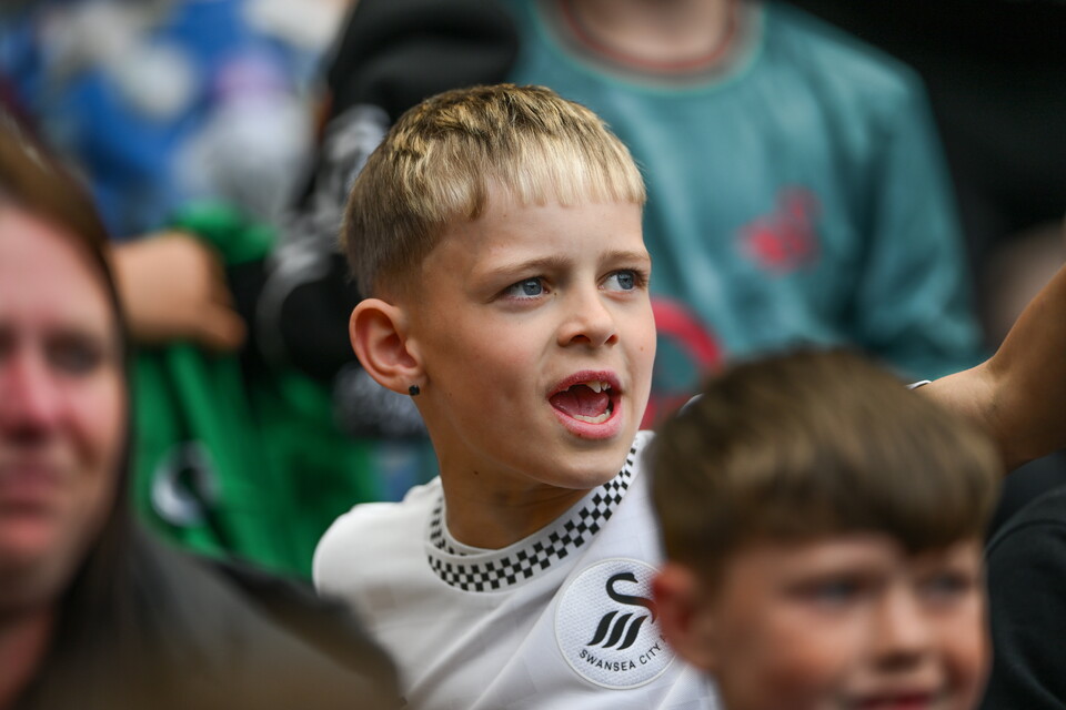 FAN GALLERY | CHARLTON