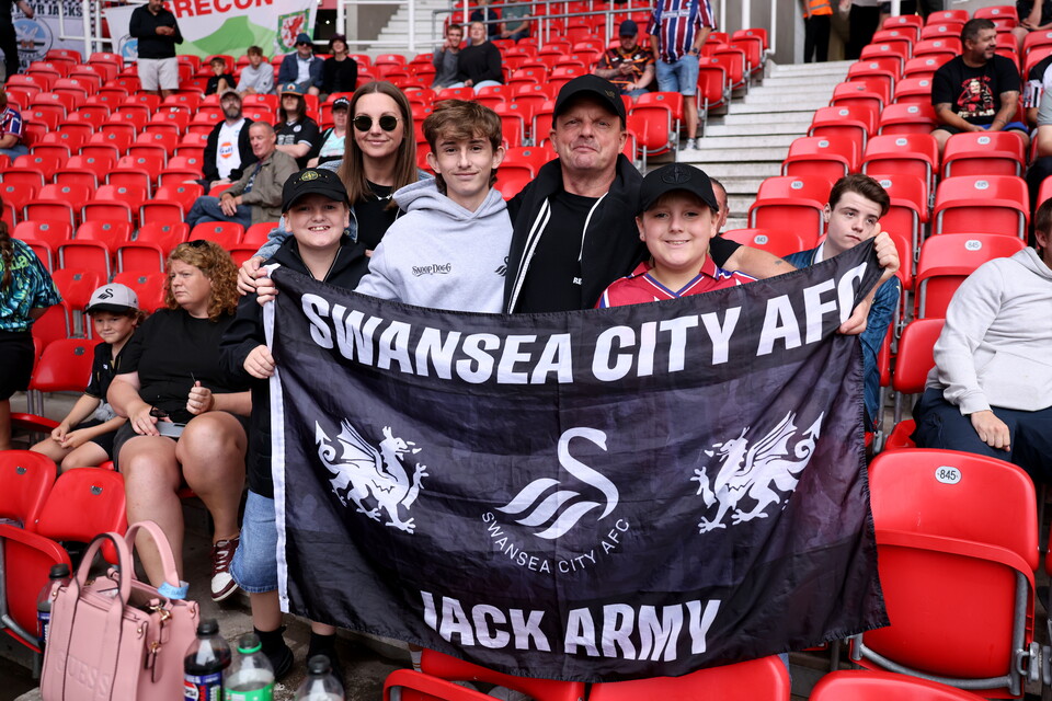 Fan gallery | Stoke v Swansea
