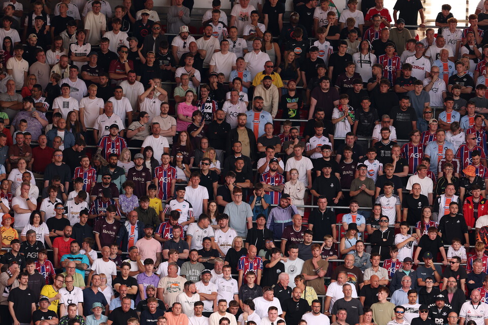 Fan gallery | Stoke v Swansea