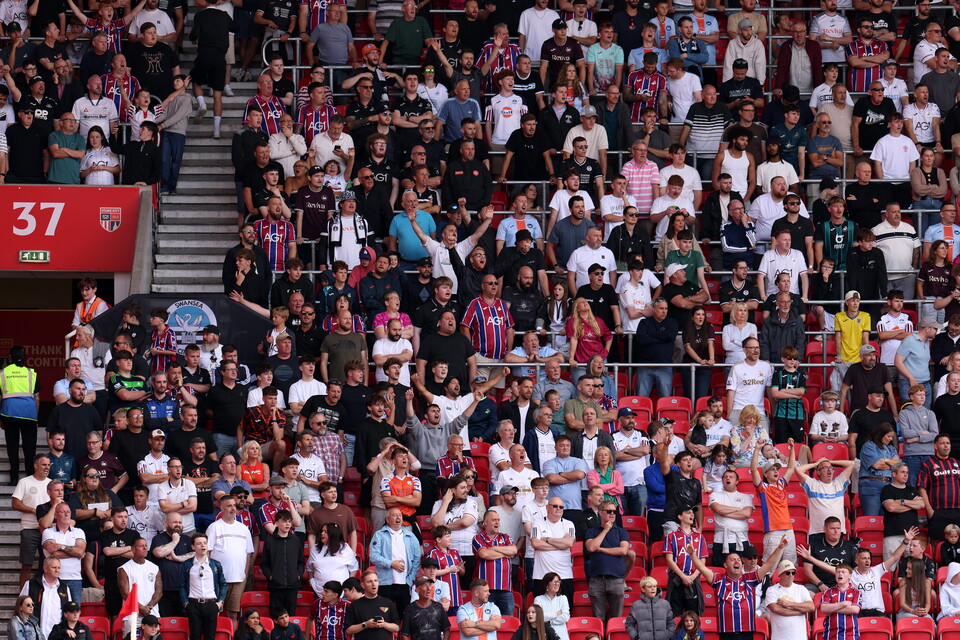 Fan gallery | Stoke v Swansea