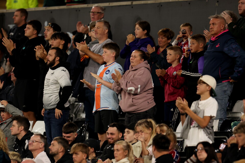 Fan Gallery | Swans v Watford