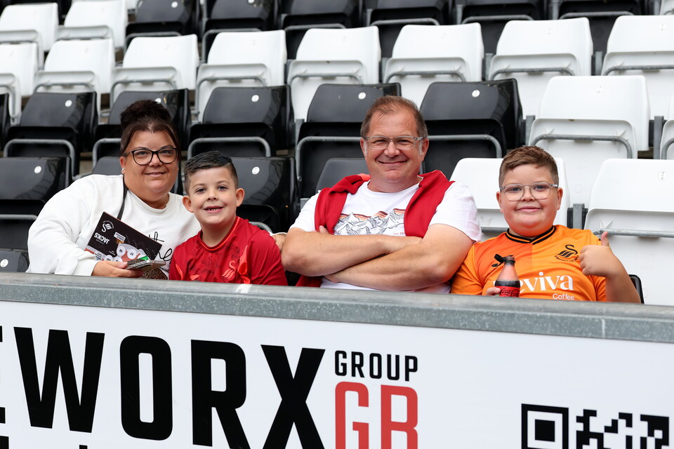 Fan Gallery | Swans v Watford