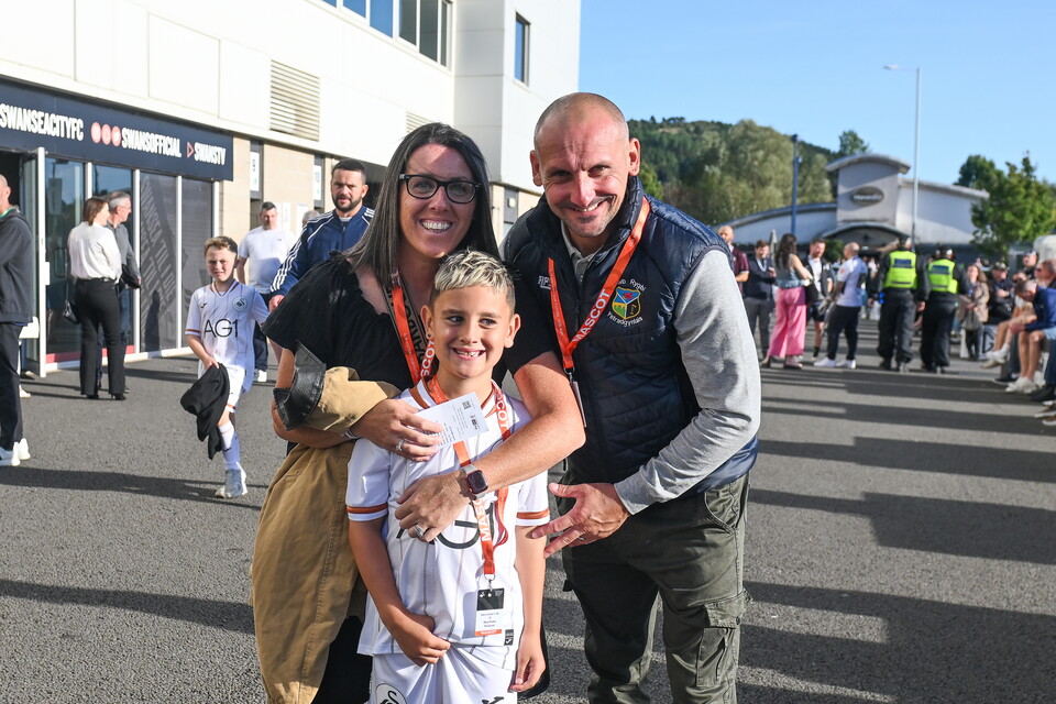 Fan gallery | wrexham