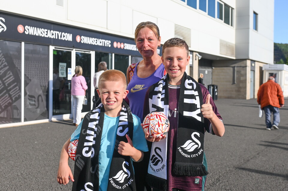 Fan gallery | wrexham