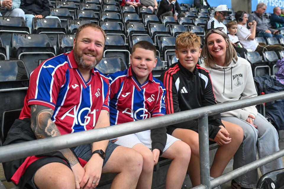 Fan gallery | wrexham