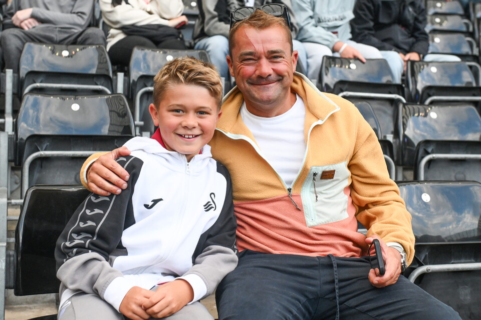 Fan gallery | wrexham