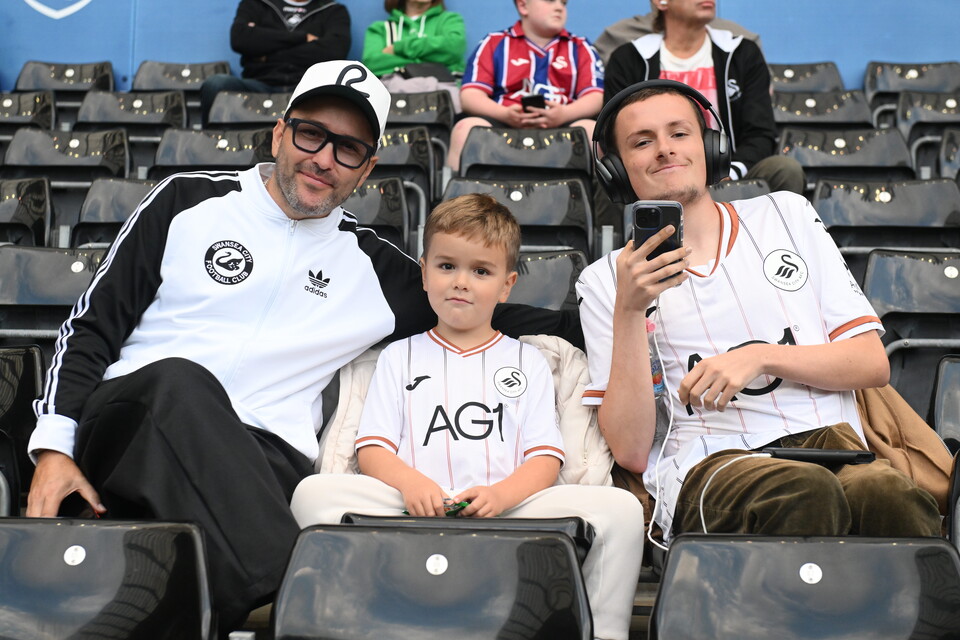 Fan gallery | wrexham