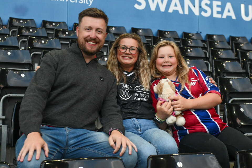 Fan gallery | wrexham