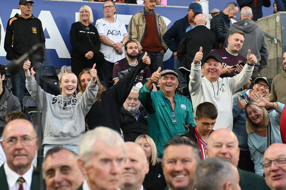 Fan gallery | wrexham