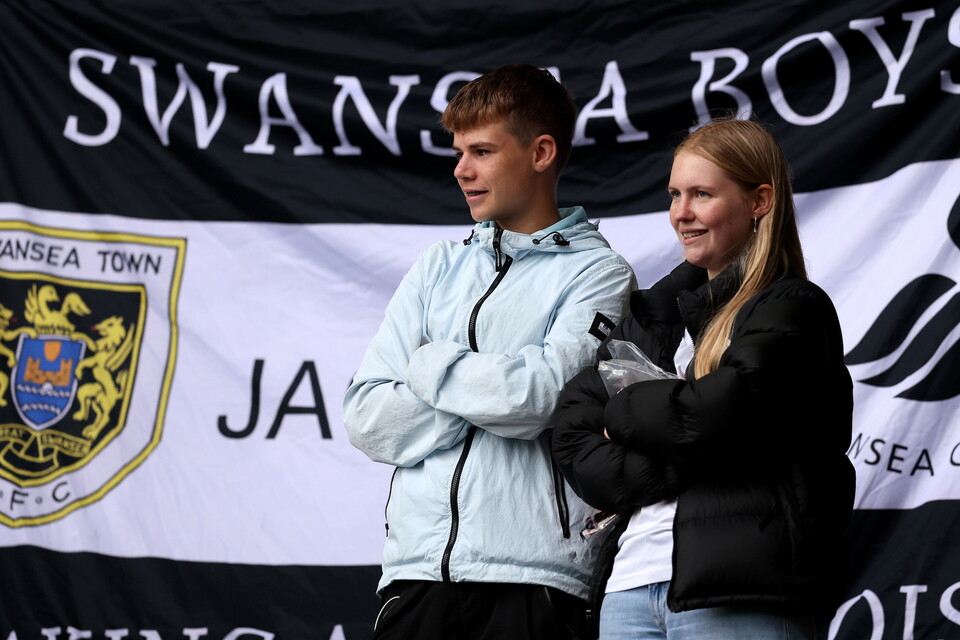 Fan gallery | Swansea City v Burnley