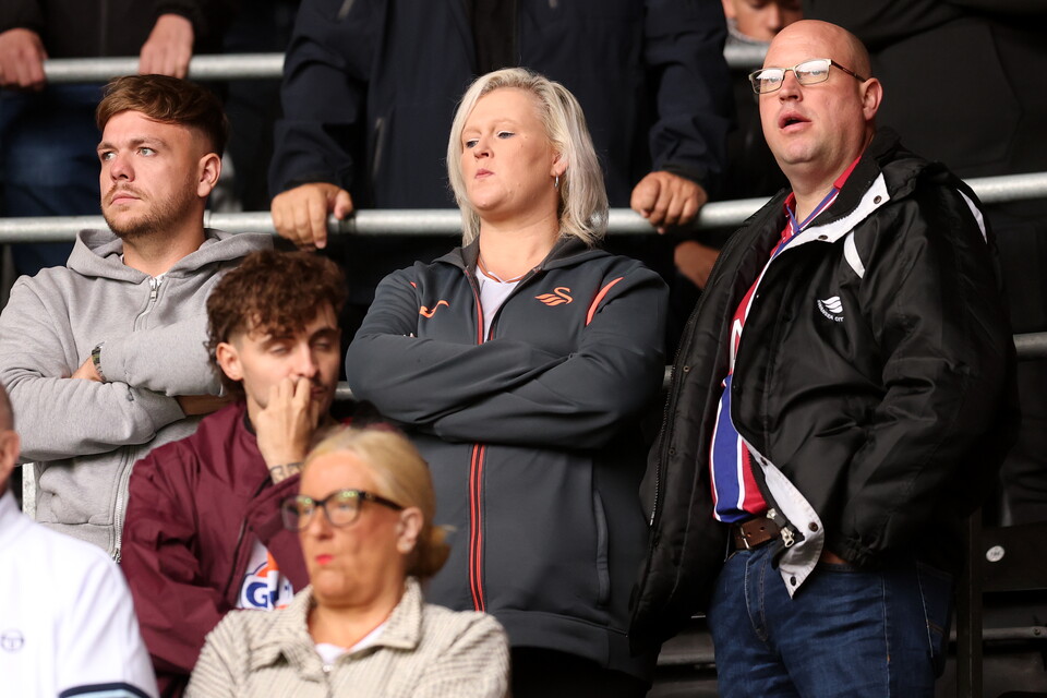 Fan gallery | Swansea City v Burnley