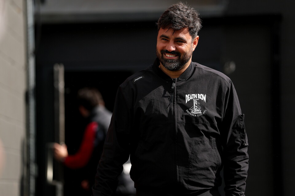 Gallery | Lincoln City v Swansea City