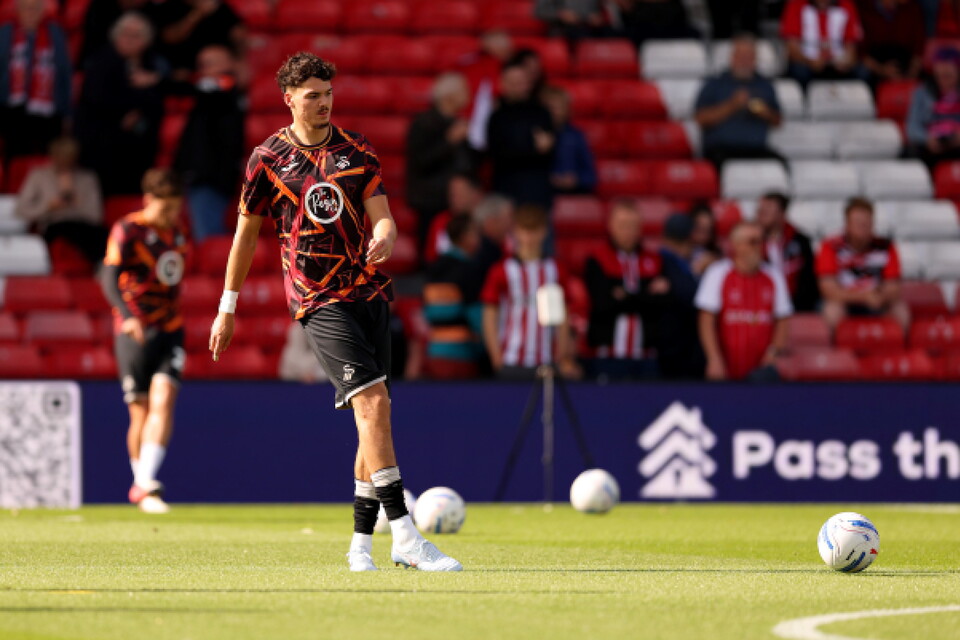 Gallery | Lincoln City v Swansea City
