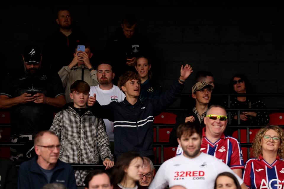 fan Gallery | Lincoln
