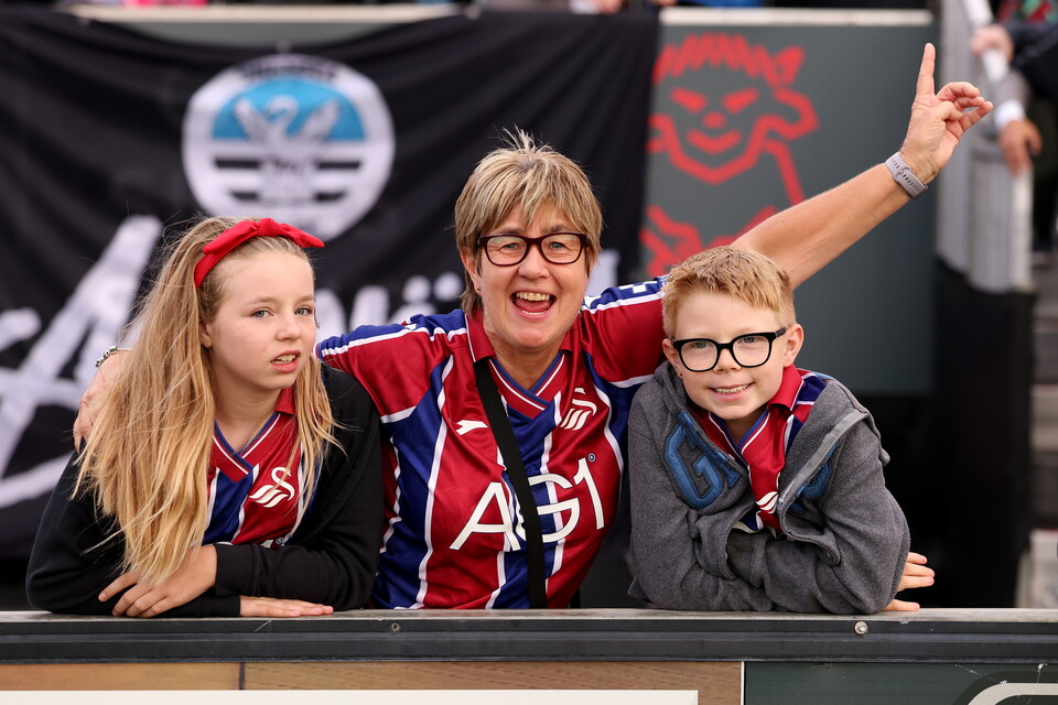 fan Gallery | Lincoln