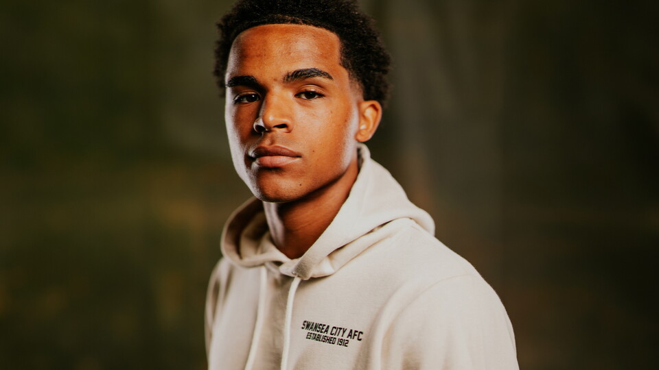 white hoodie front