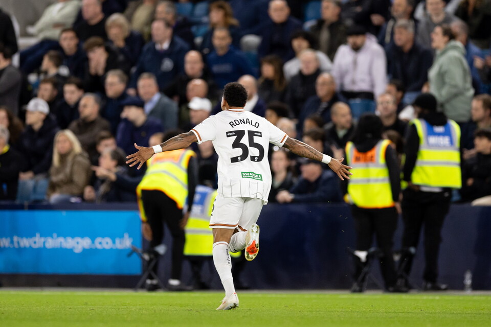 Gallery | Millwall v Swansea City 