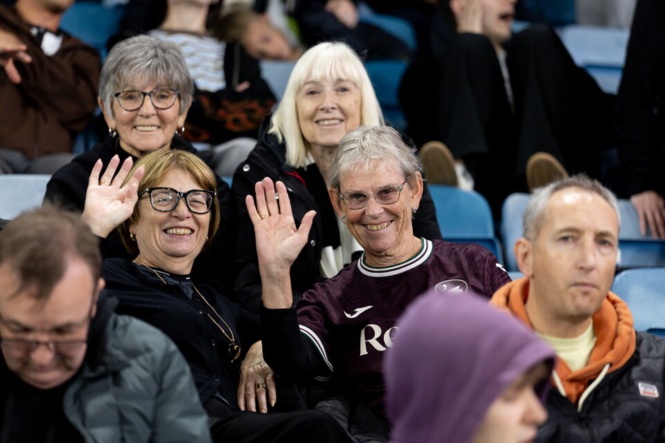 Fan Gallery | Millwall v Swansea City
