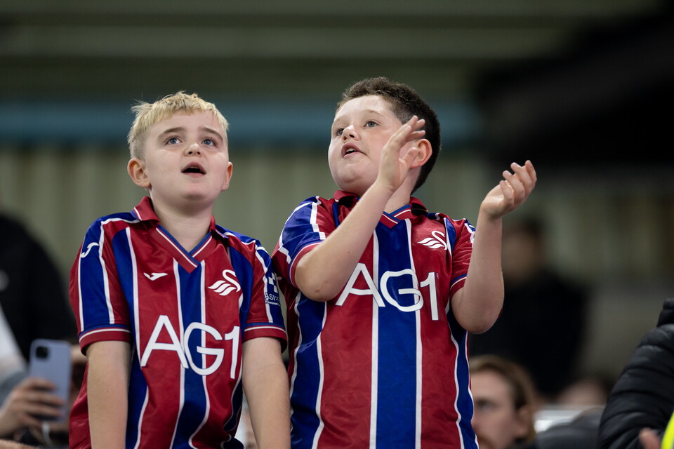 Fan Gallery | Millwall v Swansea City