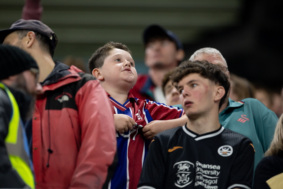 Fan Gallery | Millwall v Swansea City