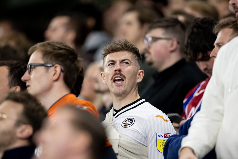 Fan Gallery | Millwall v Swansea City