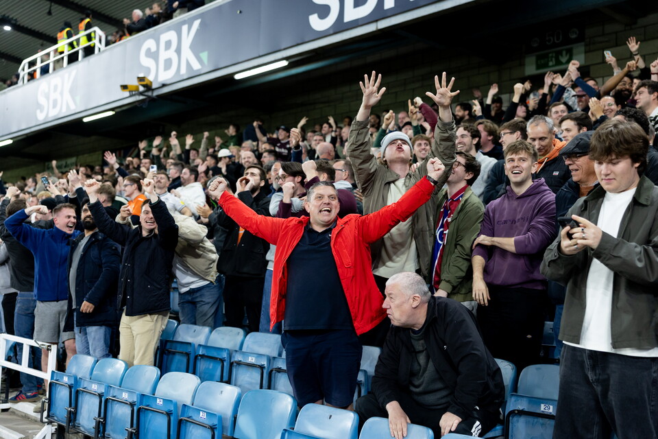 Fan Gallery | Millwall v Swansea City