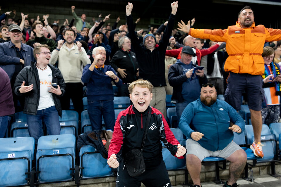 Fan Gallery | Millwall v Swansea City