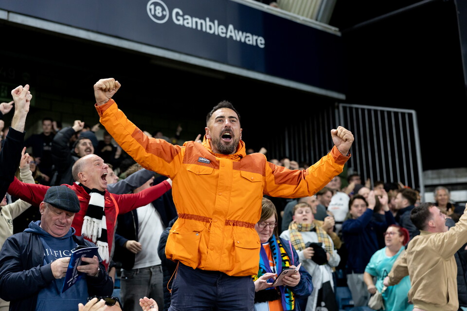 Fan Gallery | Millwall v Swansea City
