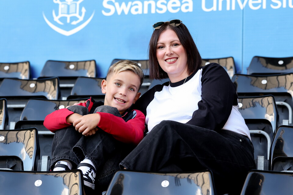Fan gallery | Swansea City v West Ham United