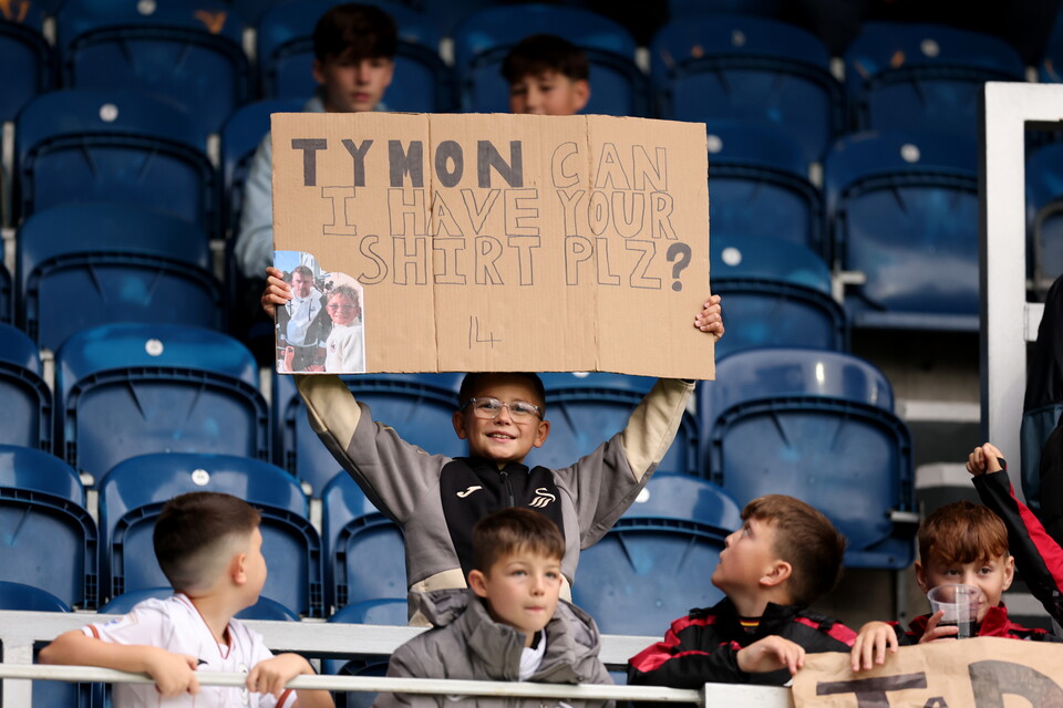 Fan gallery | Queens Park Rangers v Swansea City