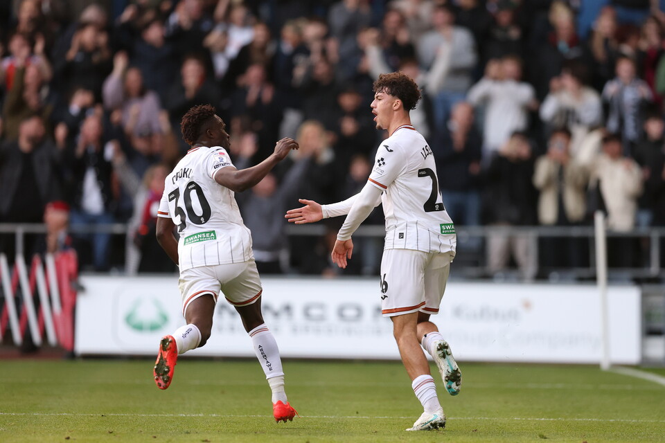 gALLERY | SWANS V BLACKBURN
