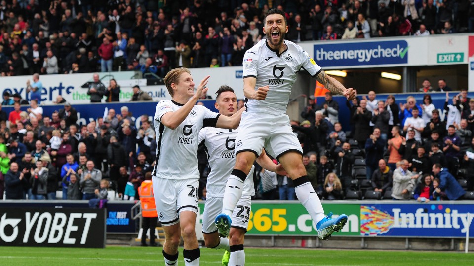 Borja celebrates his goal