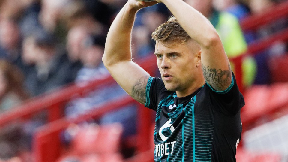 Barnsley Jake Bidwell