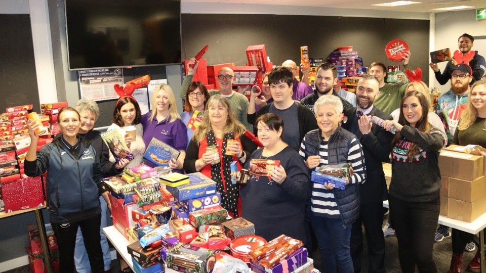 Community Trust Hampers