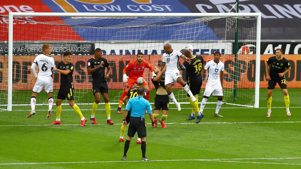 Brentford (H) Ayew header