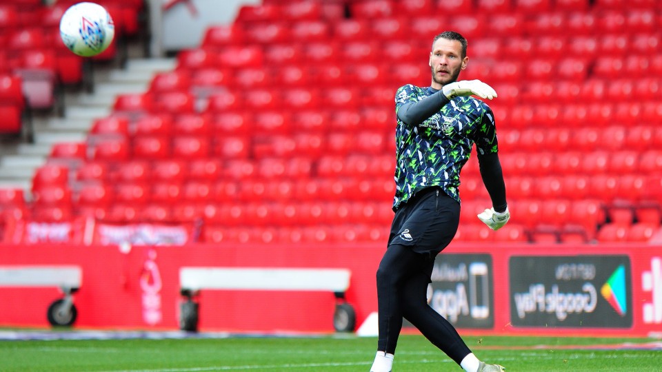Nottingham Forest (A) Mulder warm-up
