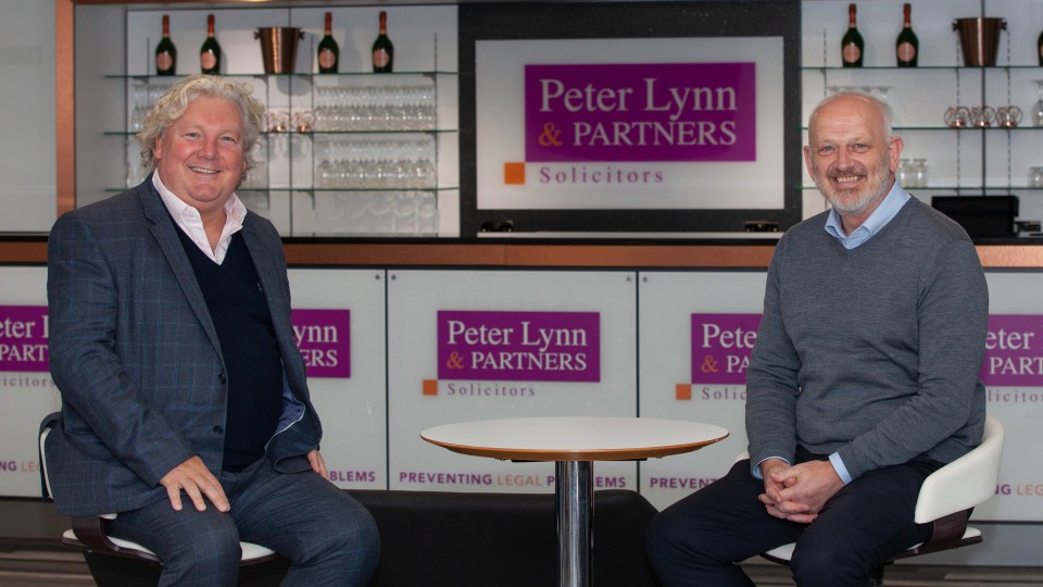 Peter Lynn Lounge Julian Winter