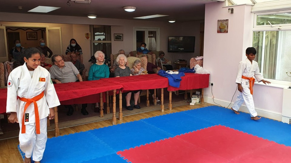 Yasmin and Ashwin Back a Jack