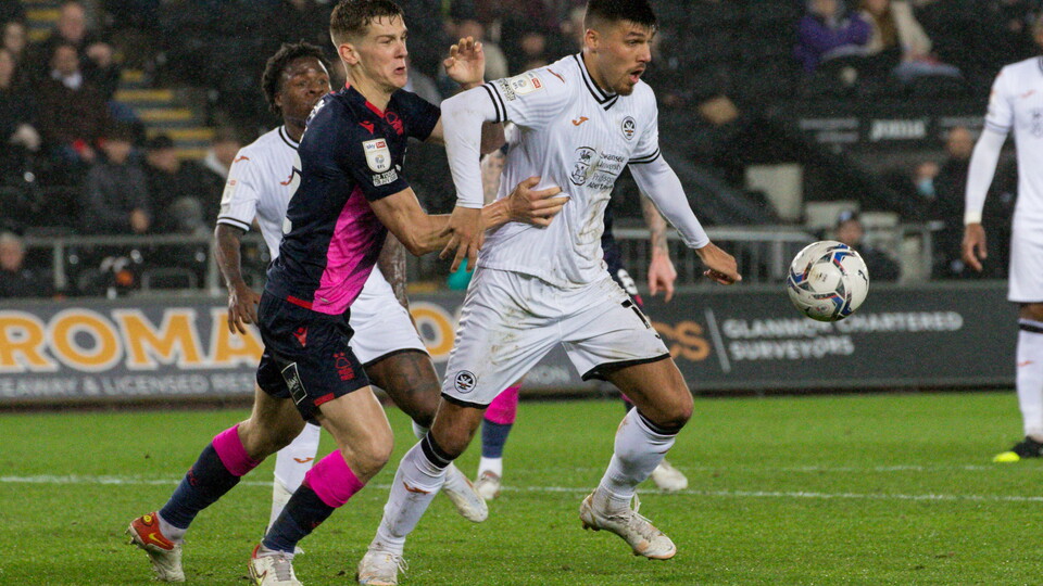 Nottingham Forest home Joel Piroe 7