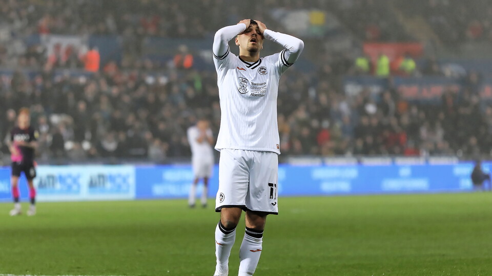 Nottingham Forest home Joel Piroe