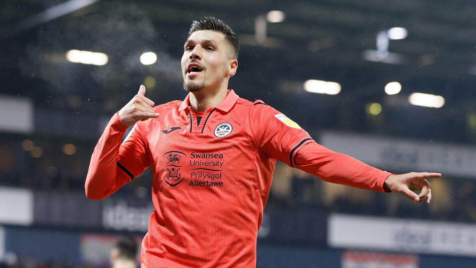 West Brom away Joel Piroe goal