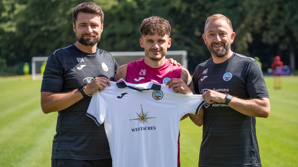 Paterson new contract