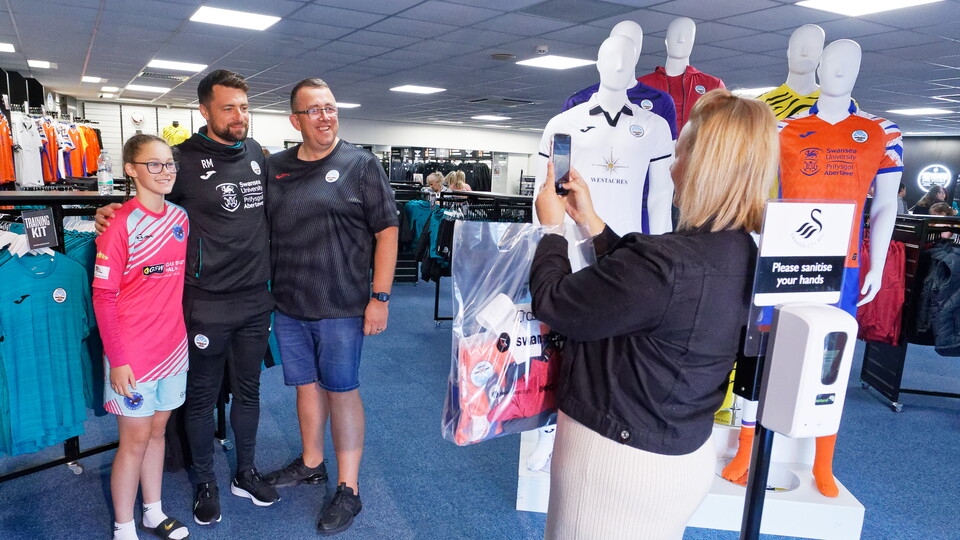 Russell Martin club shop