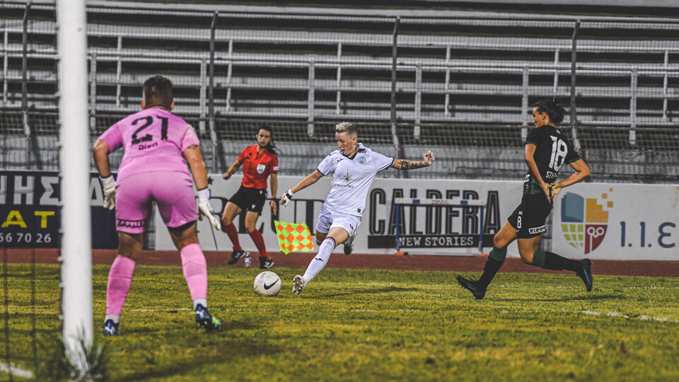 Stacey John-Davis v Ferencváros