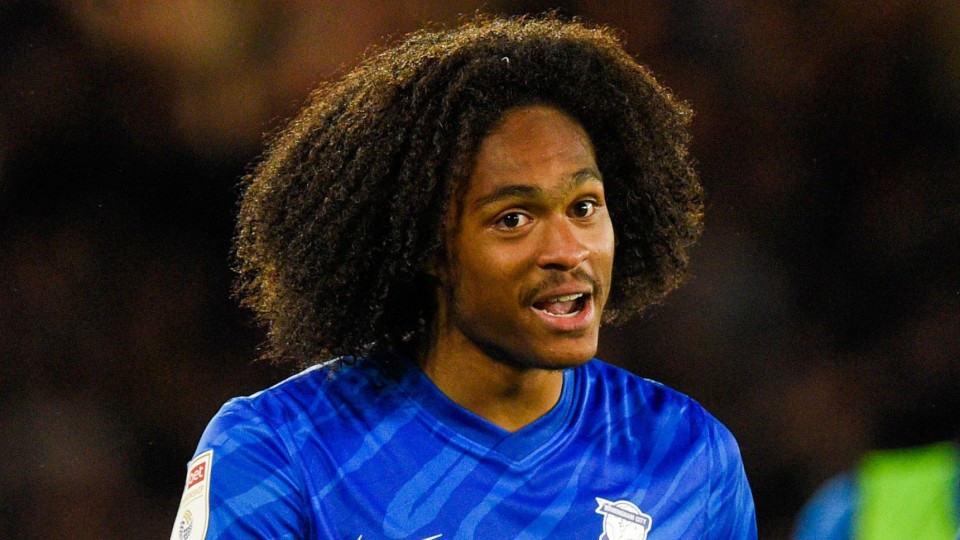 Close up of Tahith Chong in Birmingham City colours